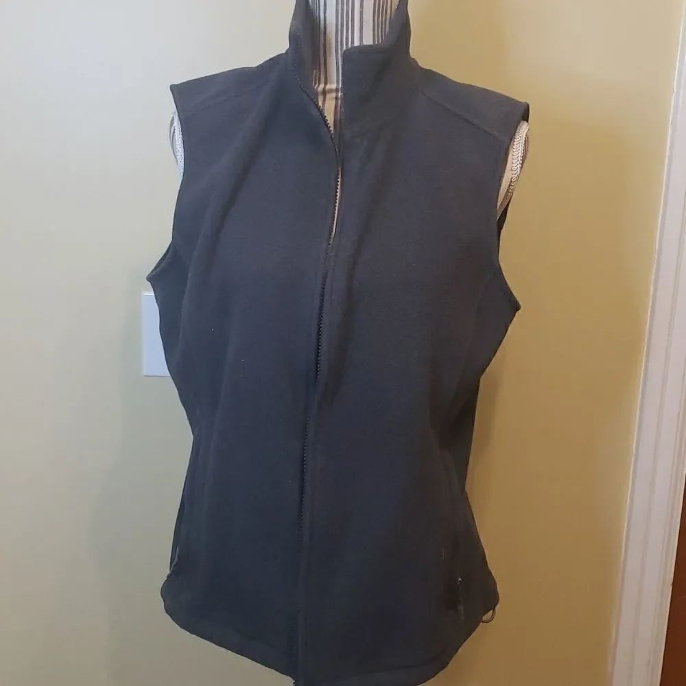 Lands' End Women's Gray Vest. Size 10/12. Medium